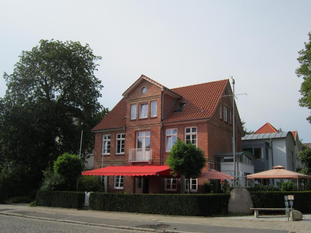 Hotel Bergedorfer Hoehe Hamburg Bagian luar foto